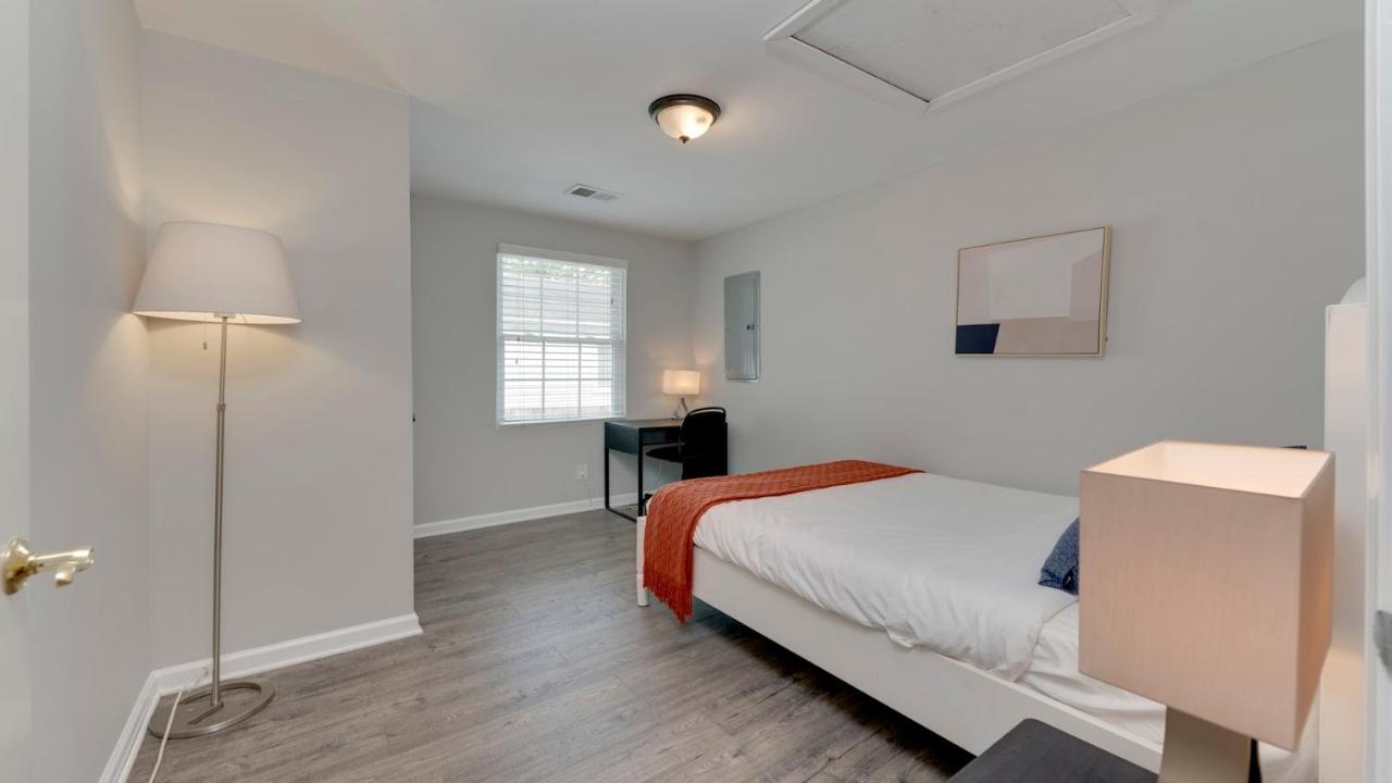 Stylish 3Br 3Ba Colonial House By Cozysuites Alexandria Eksteriør billede
