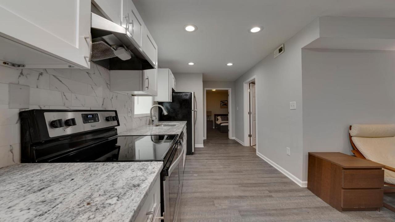 Stylish 3Br 3Ba Colonial House By Cozysuites Alexandria Eksteriør billede