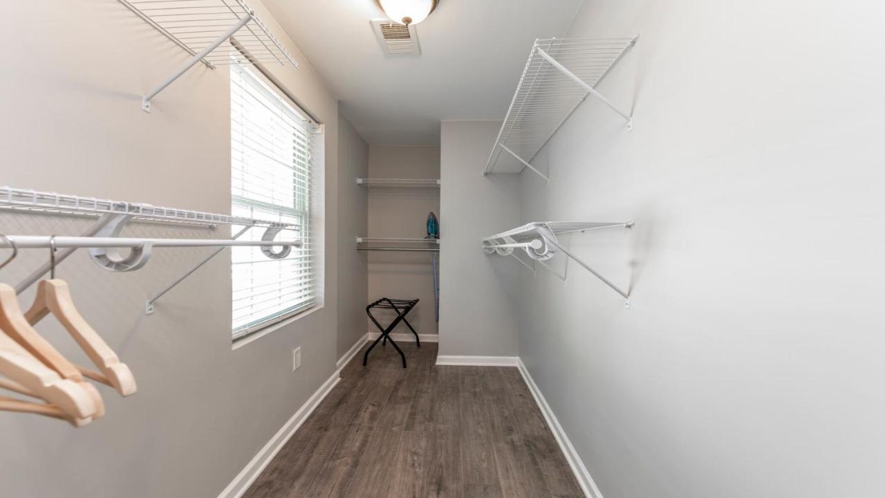 Stylish 3Br 3Ba Colonial House By Cozysuites Alexandria Eksteriør billede